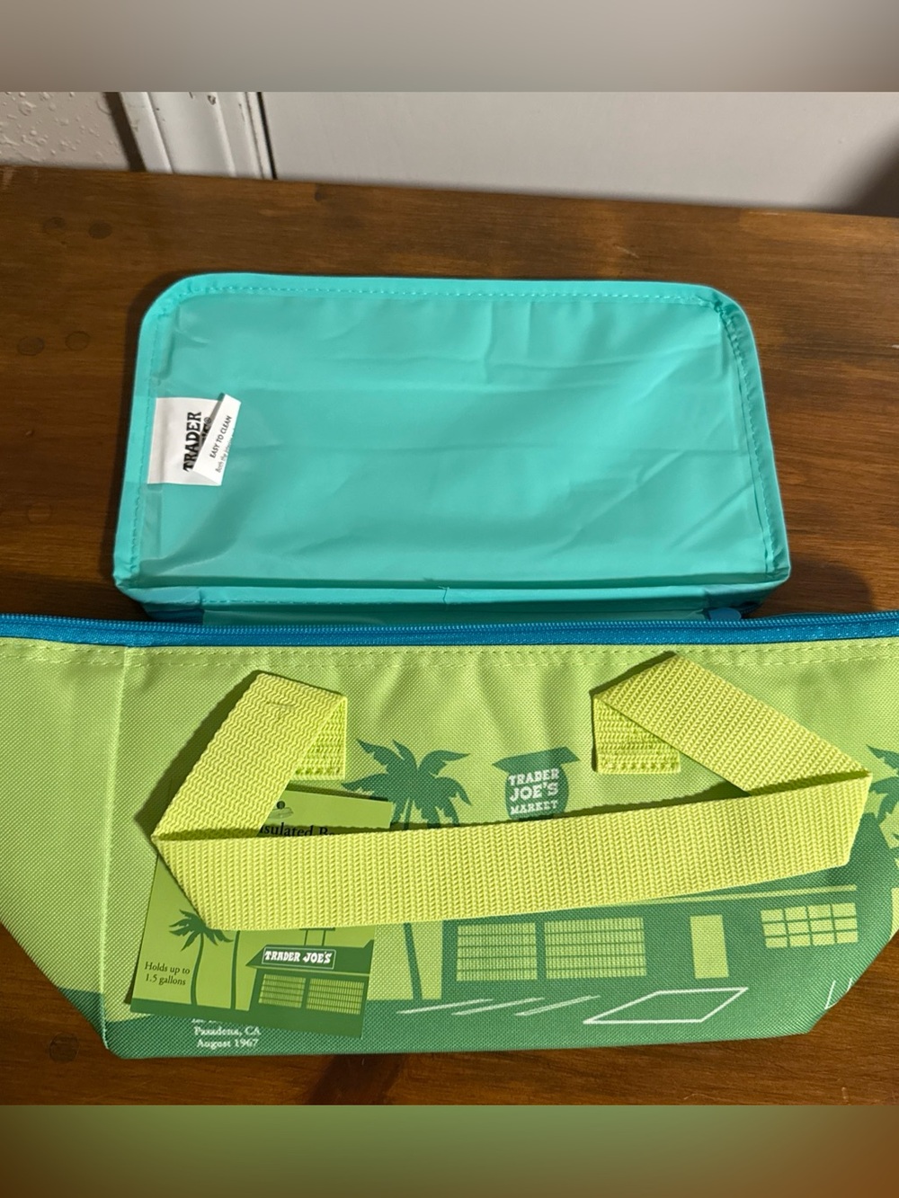 Trader Joe’s 2026! New Mini Insulated Bags Summer Fun Colors Green